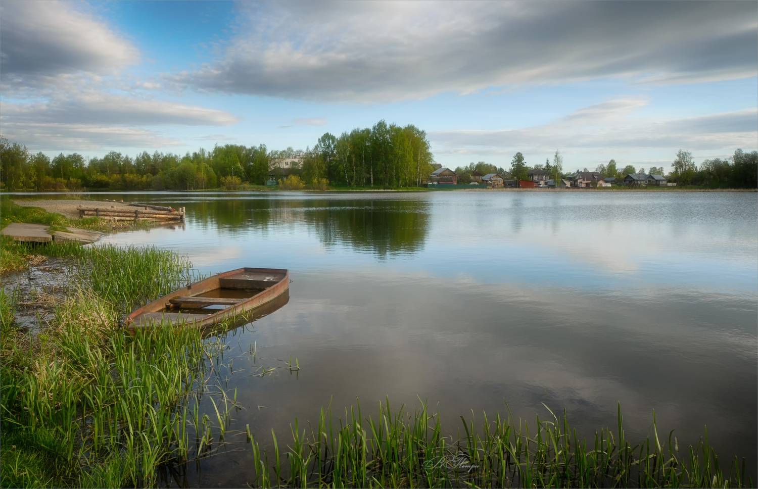 озеро лодка облака, Вера Петри