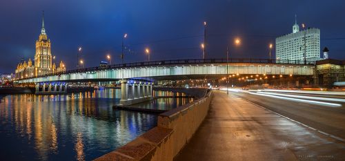Новоарбатский мост.