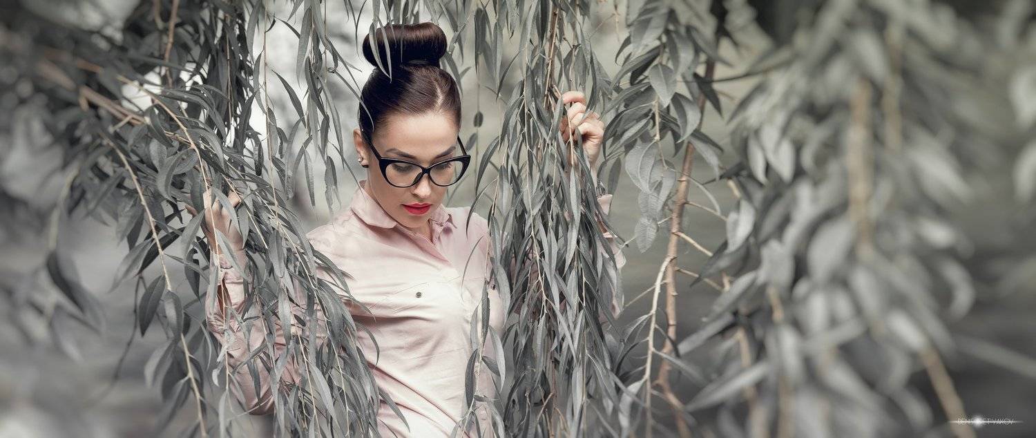 красота   девушки   очки   свет   летом   плакучая ива, Треьяков Денис