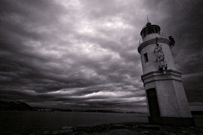 Маяк, Владивосток Навстречу фото превью