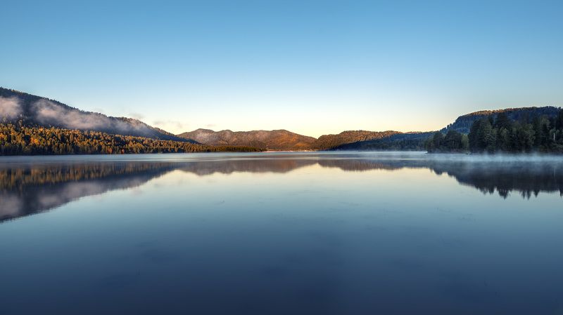 Рассвет на Телецком озере фото превью