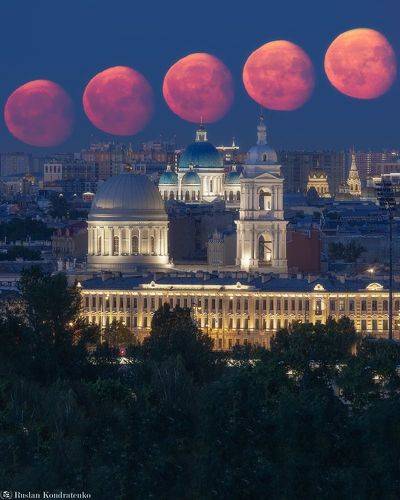 Секвенция Восхода Луны за Троицким собором и Екатерининской церковью