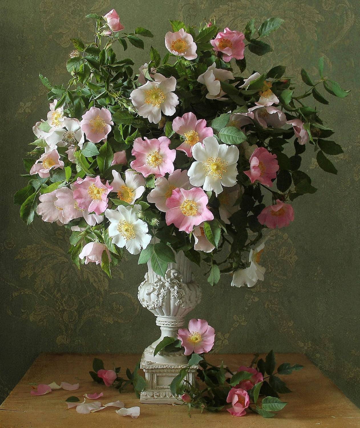 натюрморт, цветы, полевые цветы, лето, марина филатова, шиповник, Марина Филатова