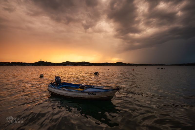sunset,sky,landscape,boat,sea,croatia,dark,seascape,clouds, Stormy Sunset фото превью