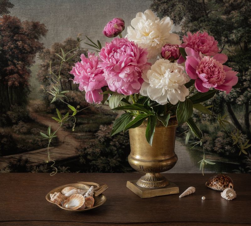 Букет пионов  в голландском стиле. фото превью