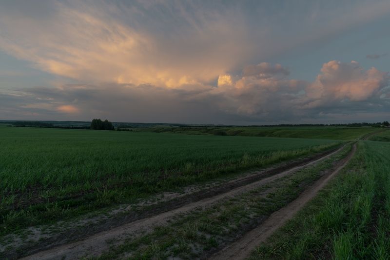 Вечерний пейзаж фото превью