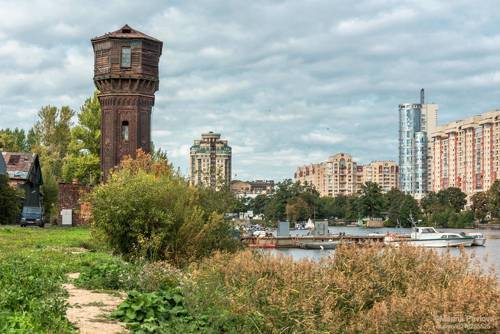 Городские контрасты Петербурга. Галерная гавань