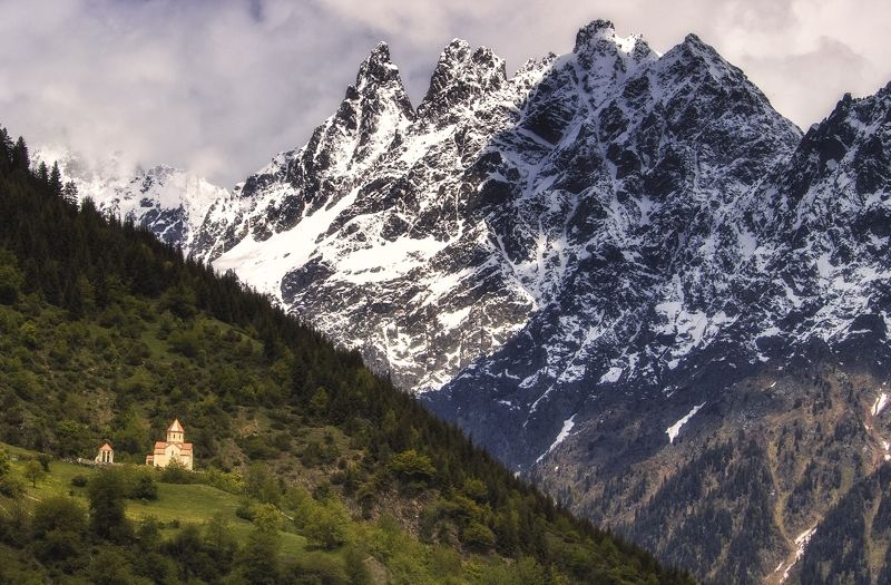 горы, церковь Церковь в горах. фото превью