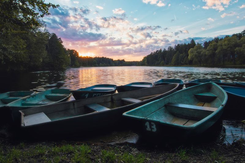 На озере фото превью
