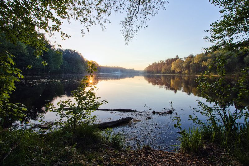 На озере фото превью