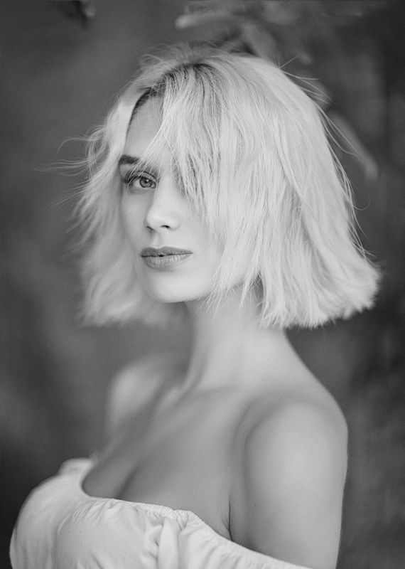 девушка,жанр,портрет,фотография,модель,арт,portrait,photography, middle,nature,soul,свет,girl,canon 35mm, woman,monochome,ню,гламур Алёна фото превью