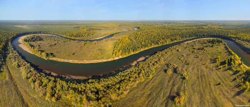 пейзаж, дрон, аэросъёмка, панорама, осень, река Панорама Вычегды в верховьях фото превью