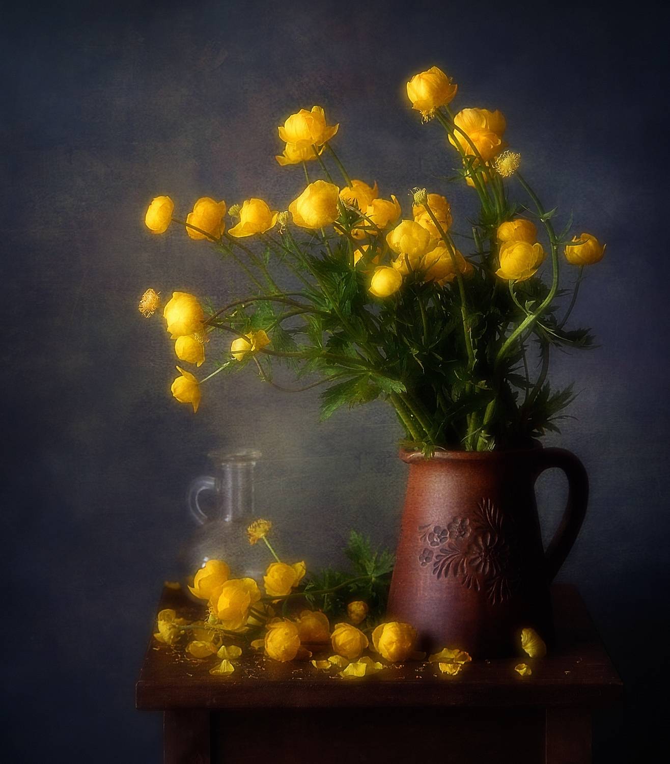 натюрморт,цветы,весна,купальница,букет, Наталия К