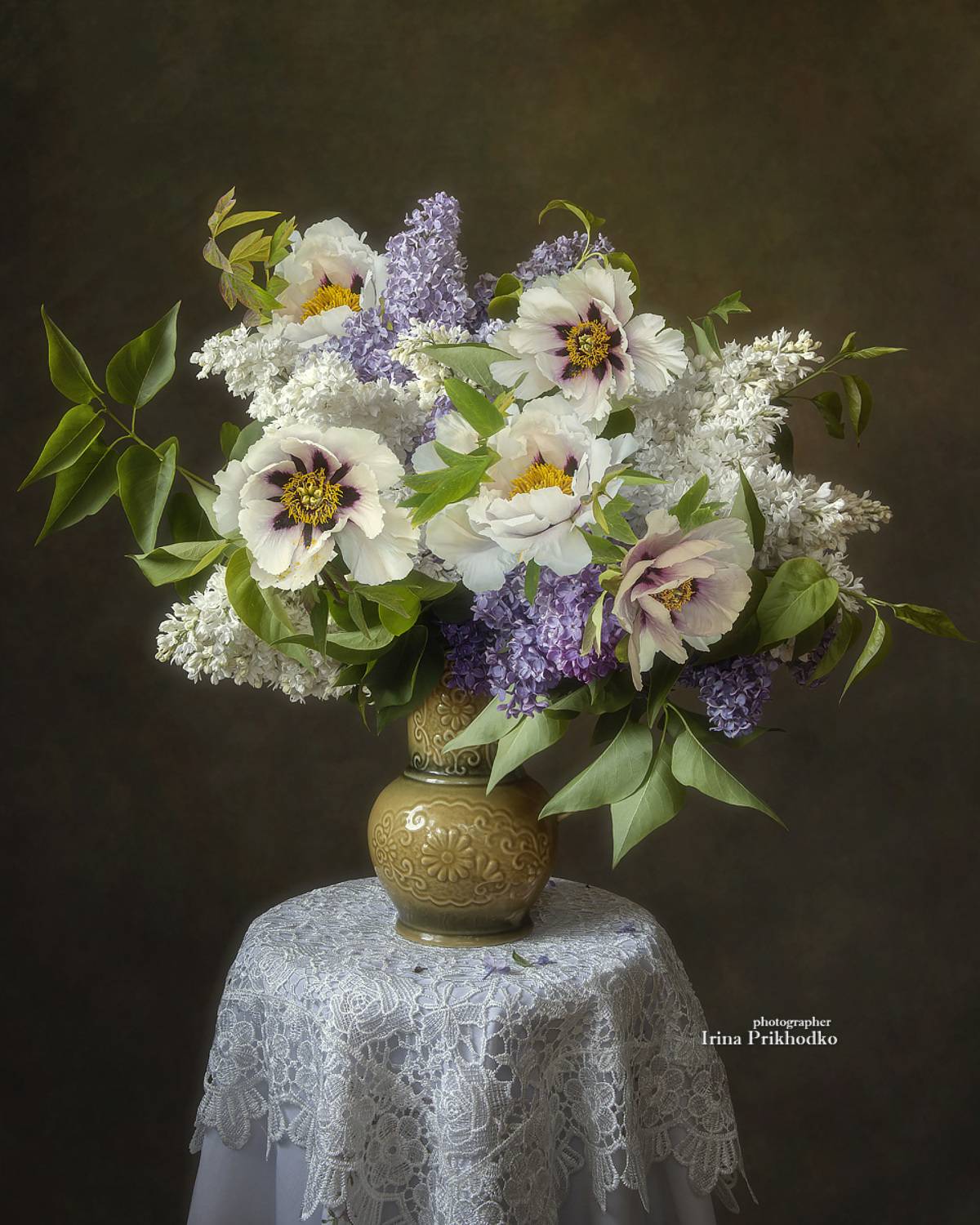 натюрморт, цветы, букеты, древовидные пионы, сирень, Приходько Ирина