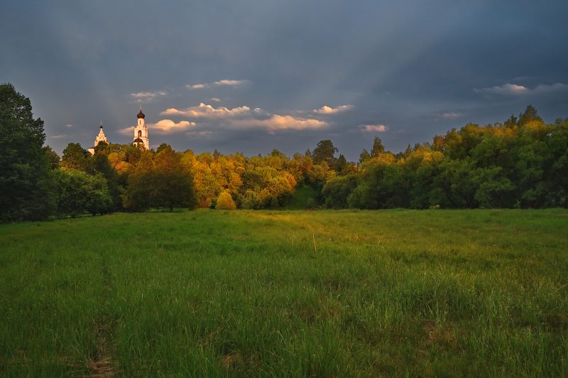 вечер,закат,храм,свет.лучи,небо,облака вечер фото превью