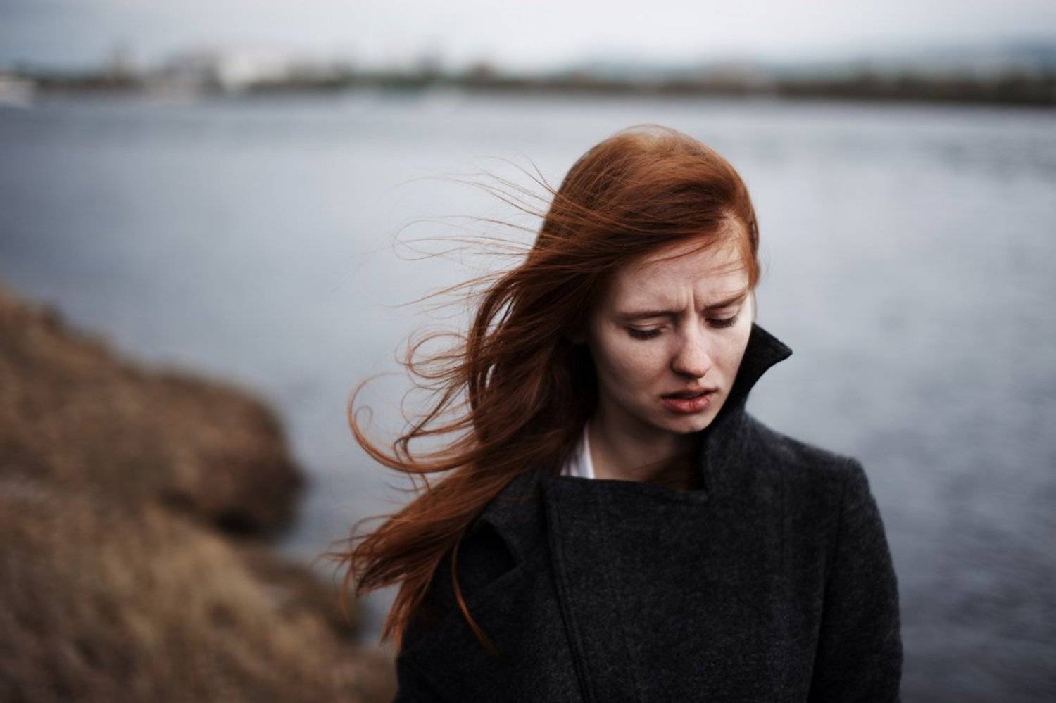 портрет, девушка, берег, непогода, красивая, рыжая, холод, Aleksandr Nerozya