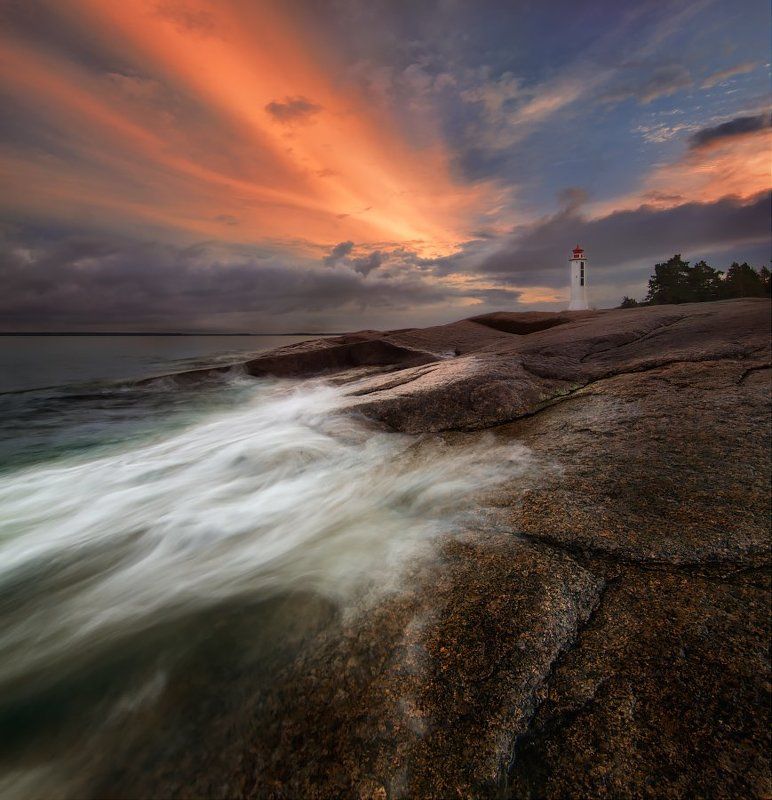 море, волны, рассвет, маяк On the rocks фото превью