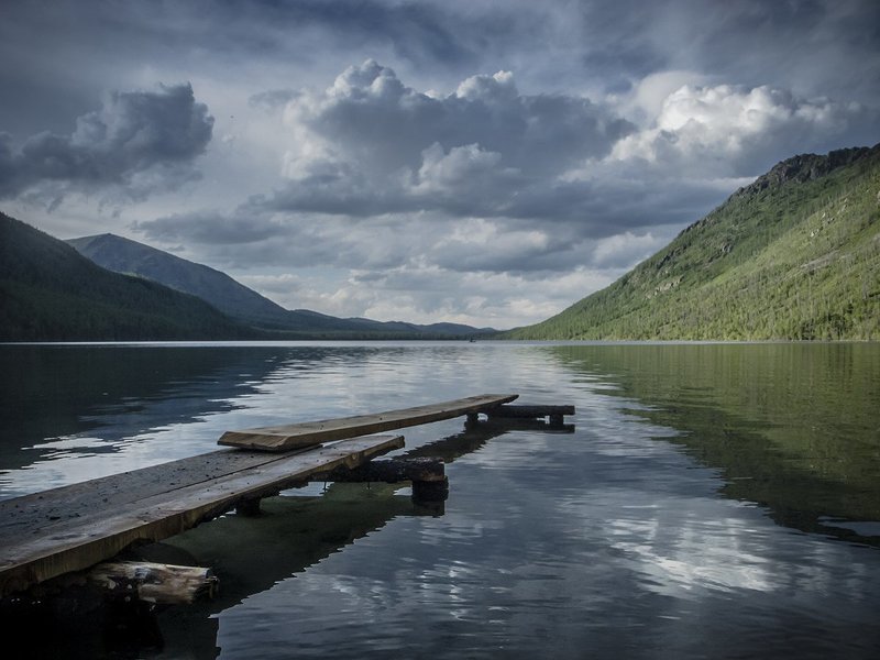 Озеро Нижнее Мультинское вечером фото превью
