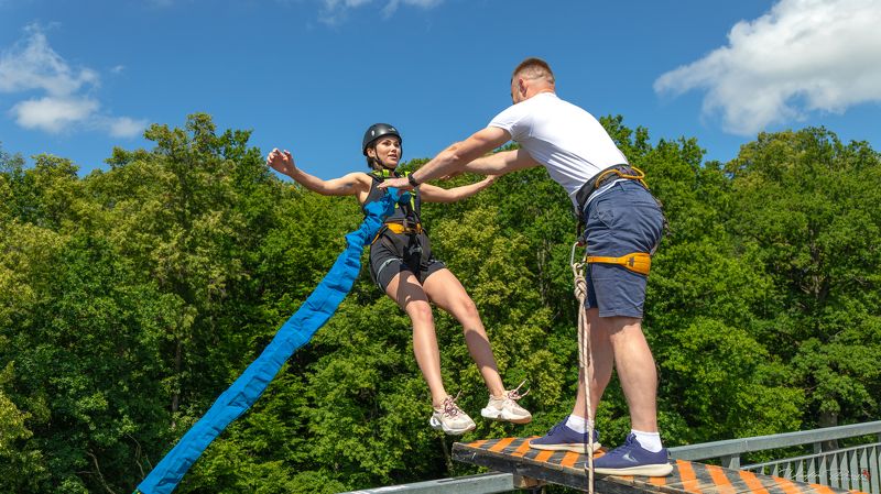 спорт, прыжок, фотография, девушка, Калининградская область, Свирин Вадим, 2024 Точка невозврата. фото превью