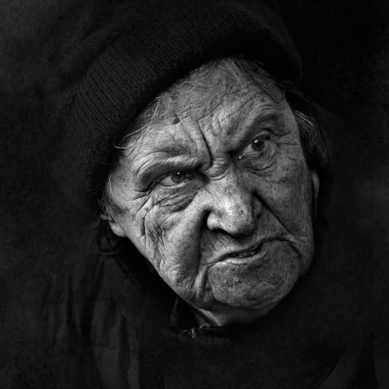 старушка Изергиль фото превью