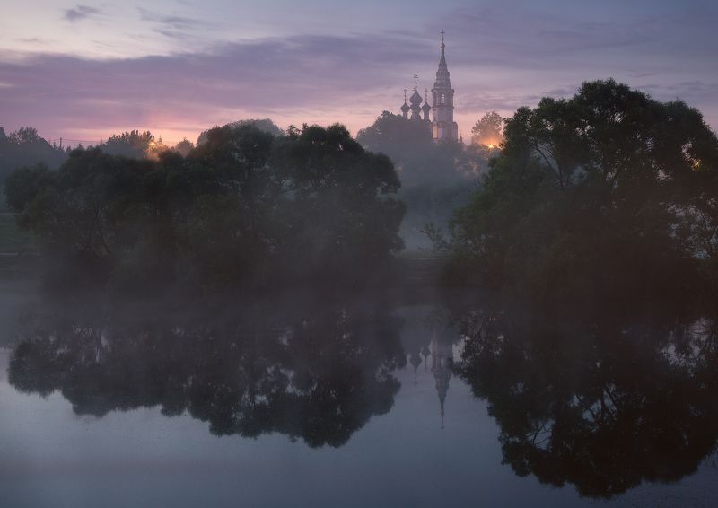 валищево, храм, туман, подмосковье Туманное утро фото превью