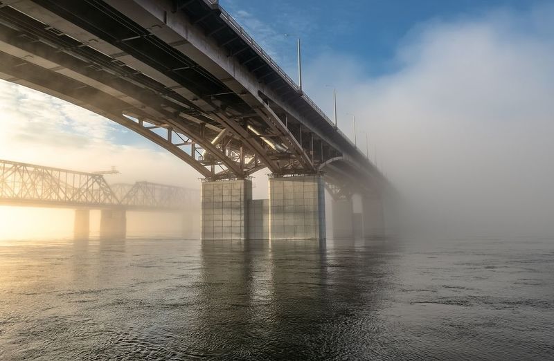 Уходящий в туман фото превью
