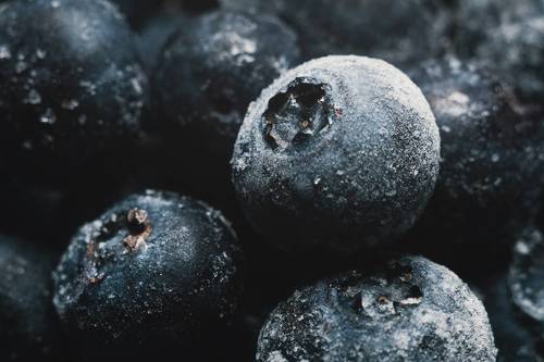 Замороженная голубика.