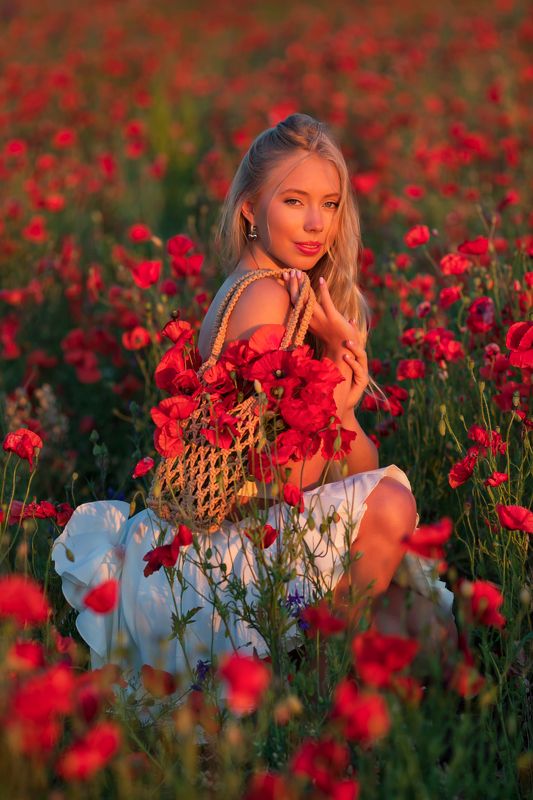 #женскийпортрет #девушканамаовомполе #девушкаимаки МАКИ фото превью