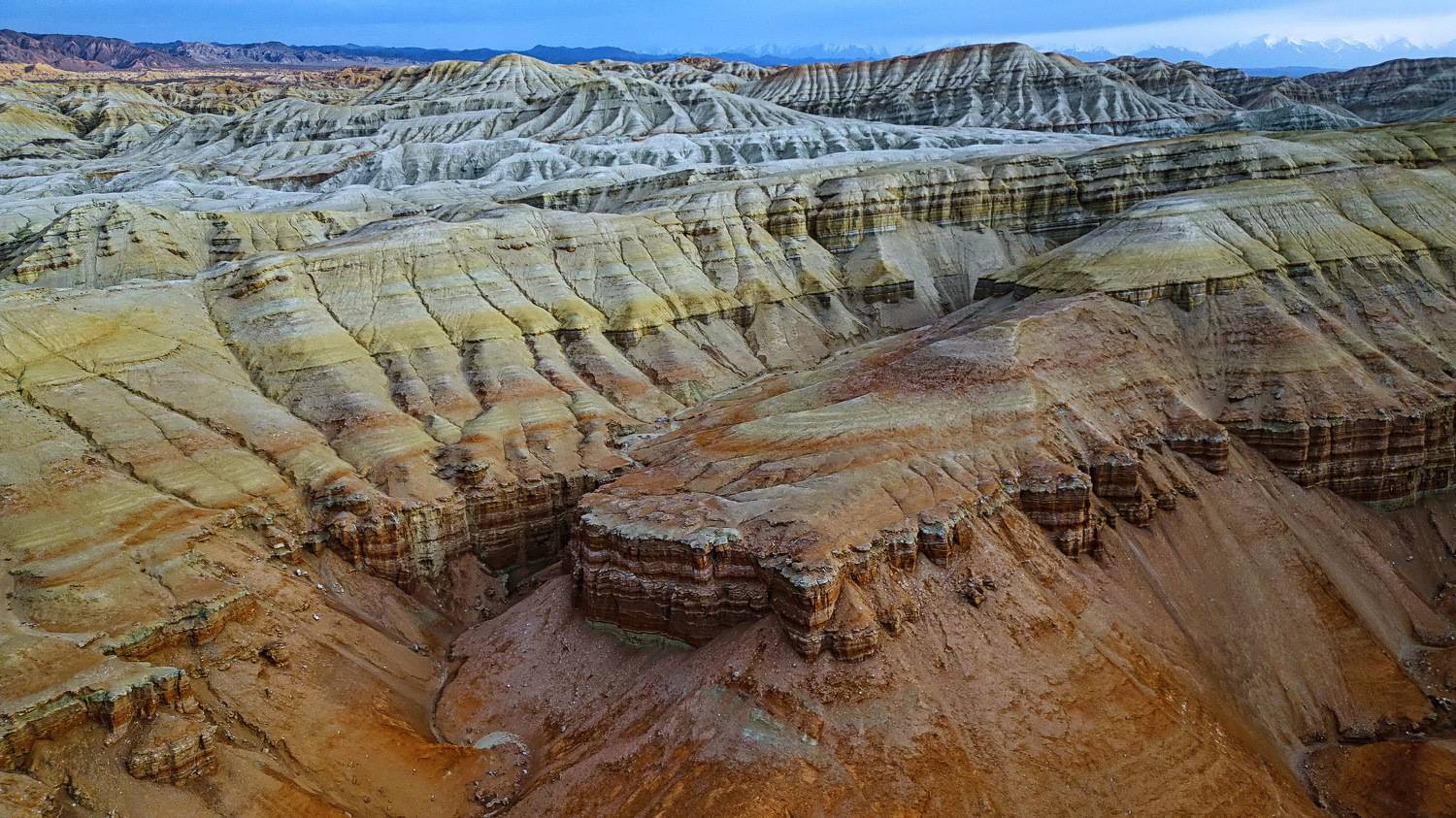 горы алтын-эмель, Евгений Дроботенко