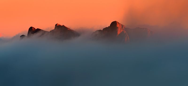 горы, кавказ, осень, утро, рассвет, тхач, сентябрь, 2015 В МОРЕ ОБЛАКОВ фото превью