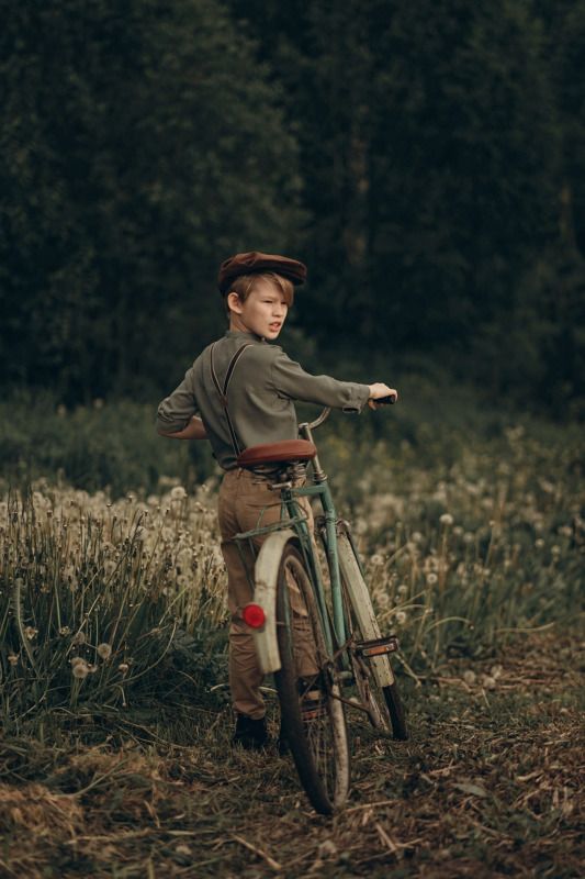 Прогулка за одуванчиками фото превью