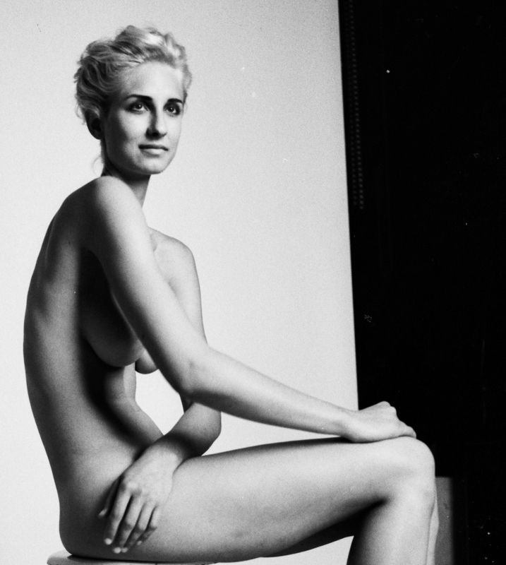 Monochrome, Femme fatale, Nudes, Black and White, Untitled - from Analog Album  фото превью