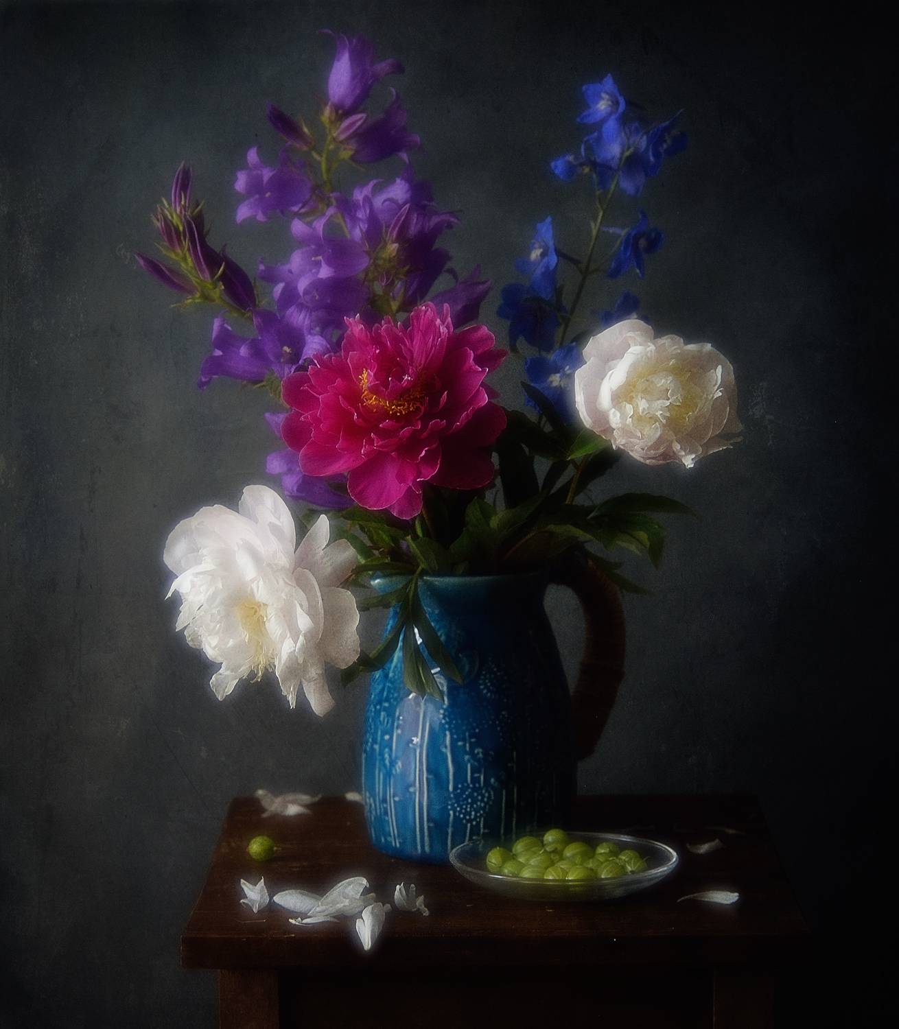 натюрморт,цветы,букет,лето,пионы,колокольчик,крыжовник, Наталия К