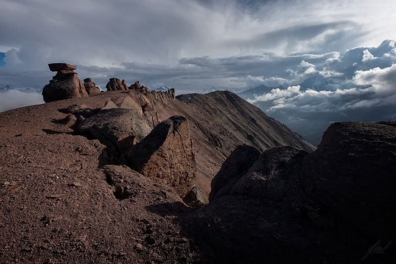 Они стояли молча в ряд фото превью