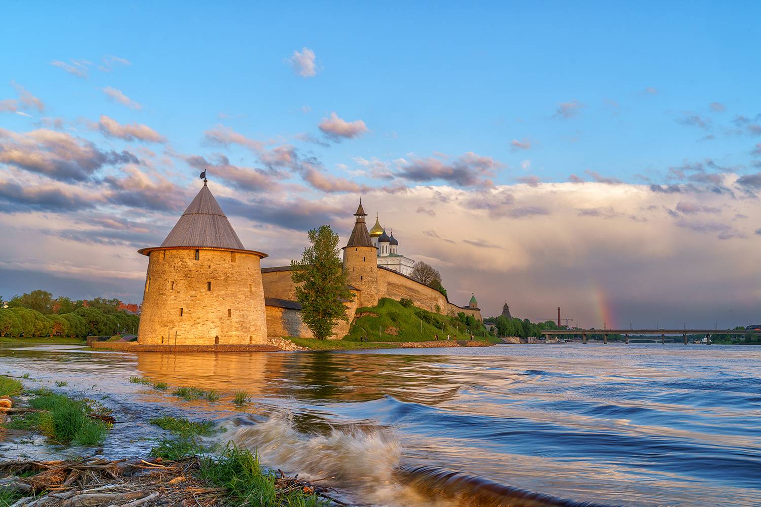 , Лариса Дука