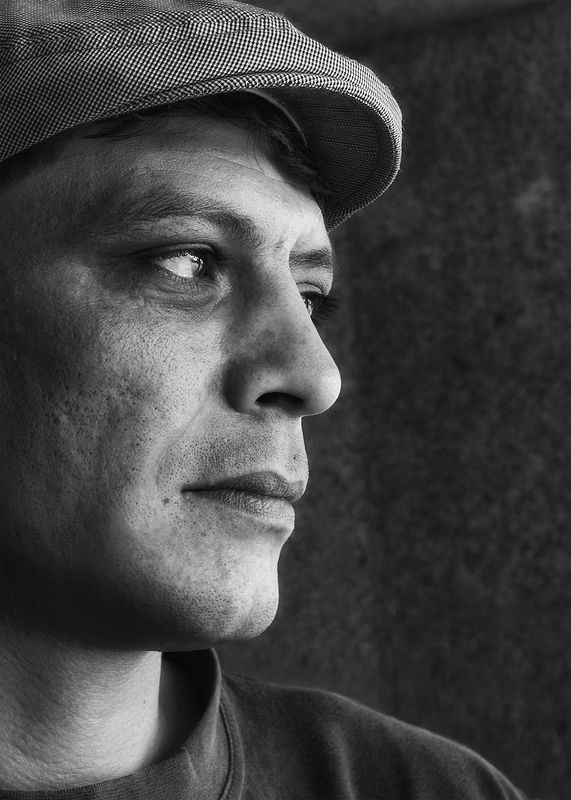 портрет, мужской, мужчина, лицо, кепка, черно-белое *** фото превью