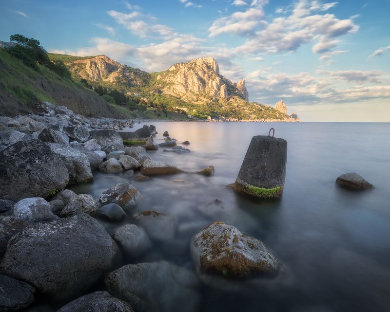 крым, море, волноломы, закат, кацивели, гора кошка Кошка на солнце фото превью