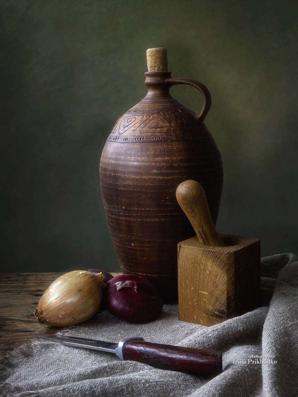 натюрморт, лук, ступка, кувшин, Приходько Ирина