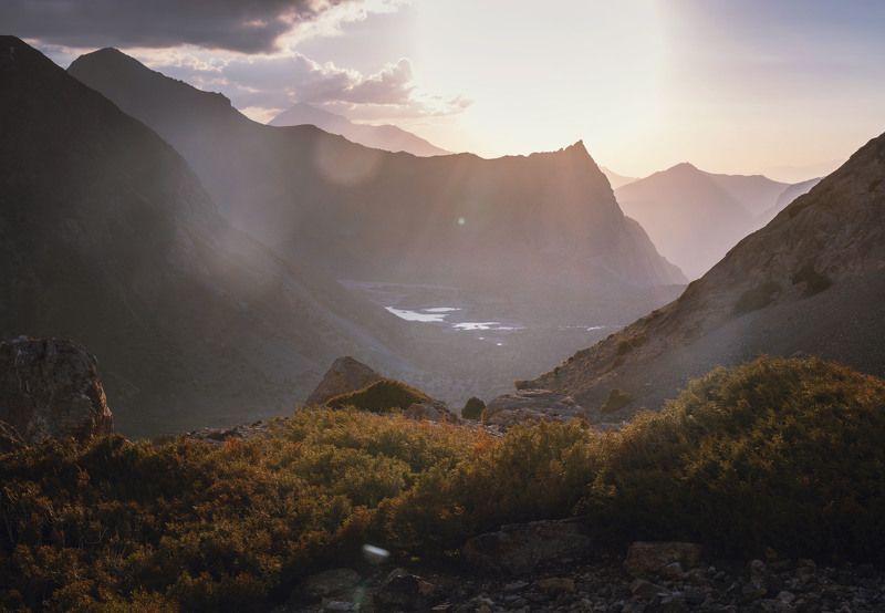Таджикистан. Фанские горы фото превью