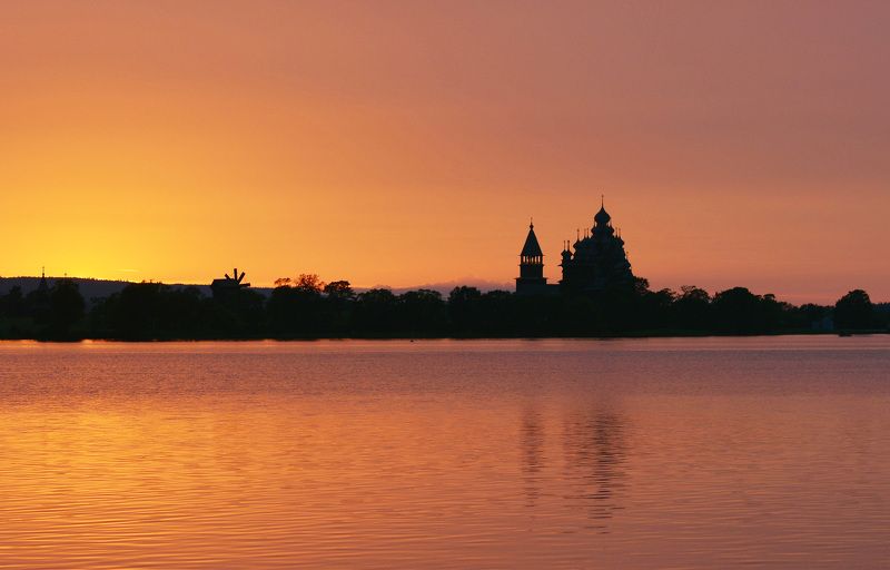 онего, остров кижи, закат Кижи. Закат перед бурей фото превью