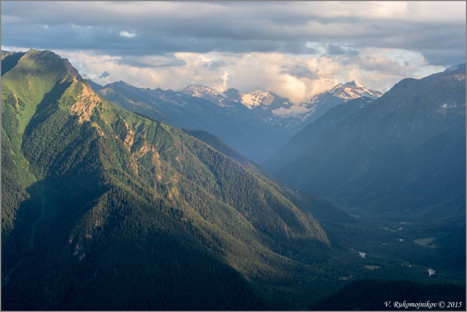 Горы, Закат, Кавказ, Рукомойников Валентин