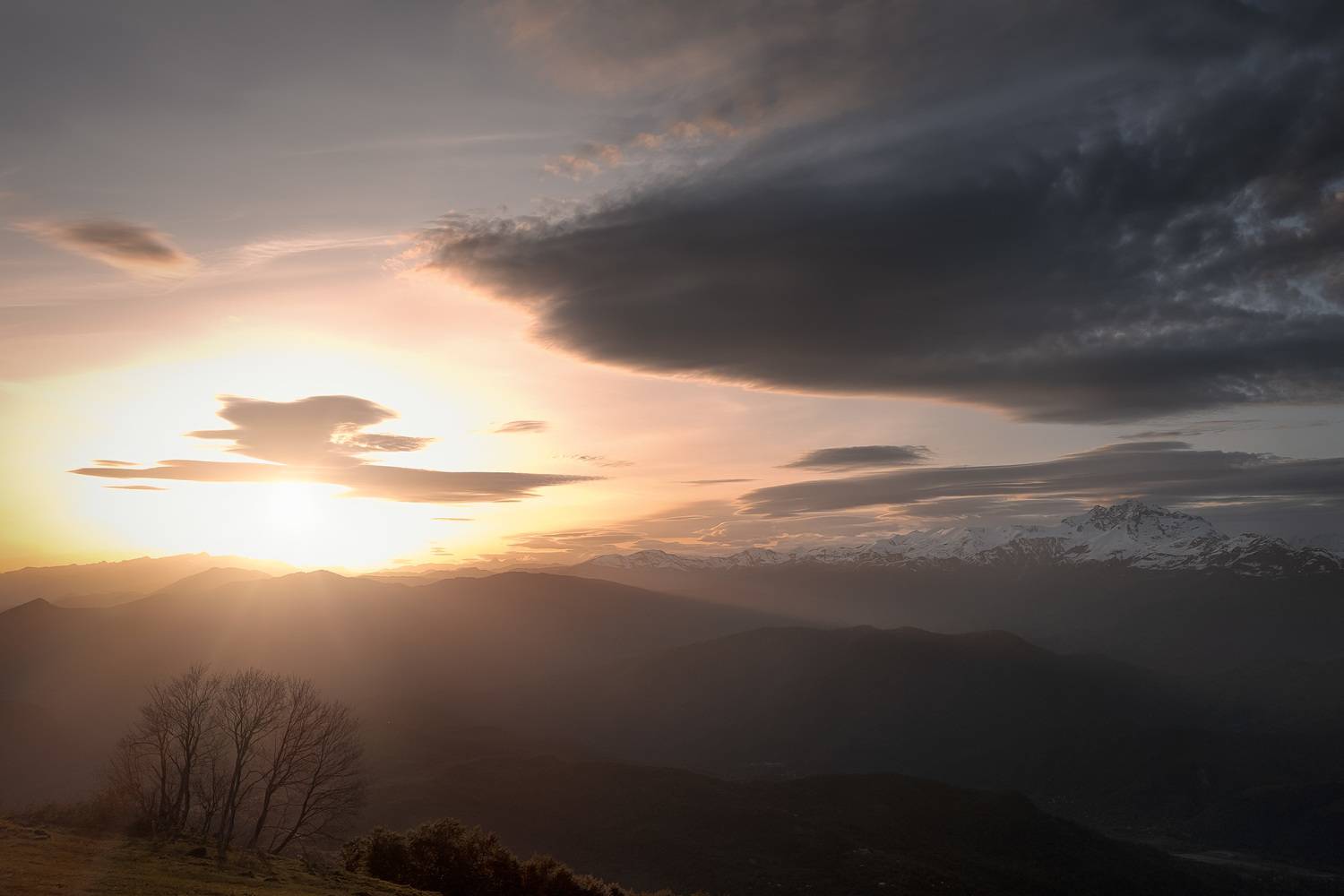 racha, mravaldzali, sundown, tree, light, sunset, mountans, sky, clouds, landscape, scenery, travel, outdoors, georgia, sakartvelo, chizh, Чиж Андрей