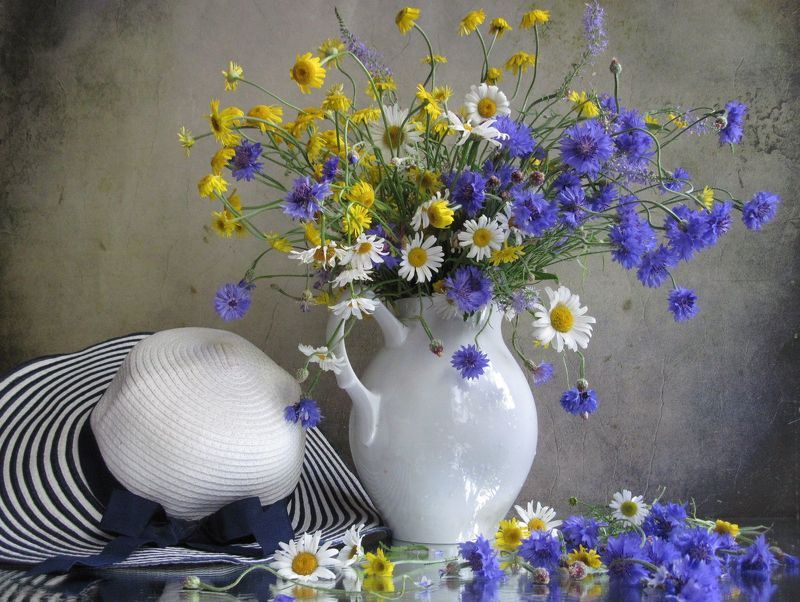 цветы, букет, васильки, ромашки, шляпка Шляпка фото превью