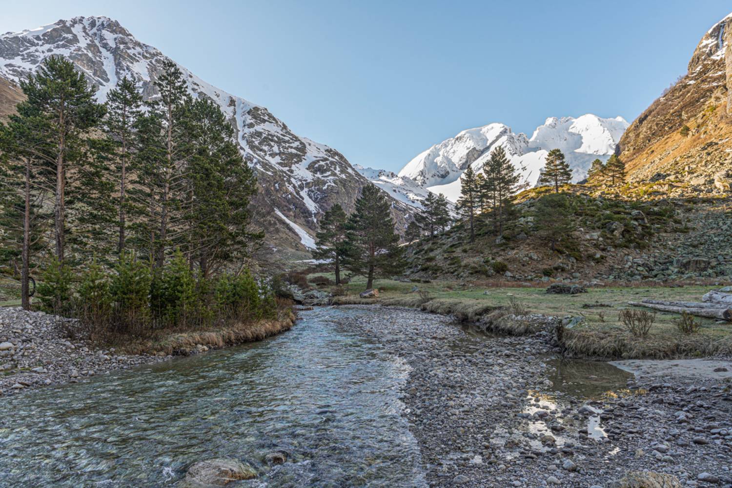горы река лес, Anatoly