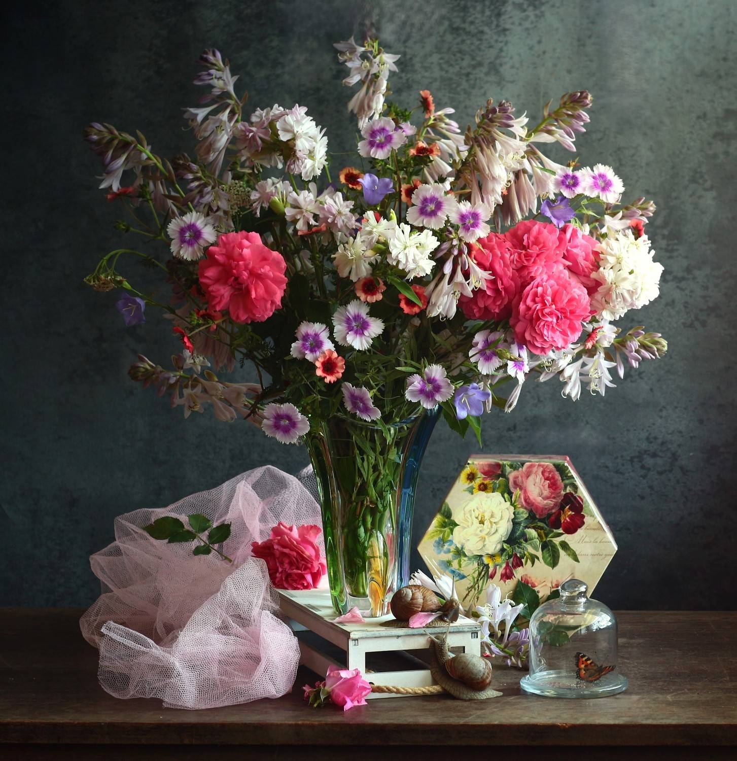 , Людмила Хрусталева*