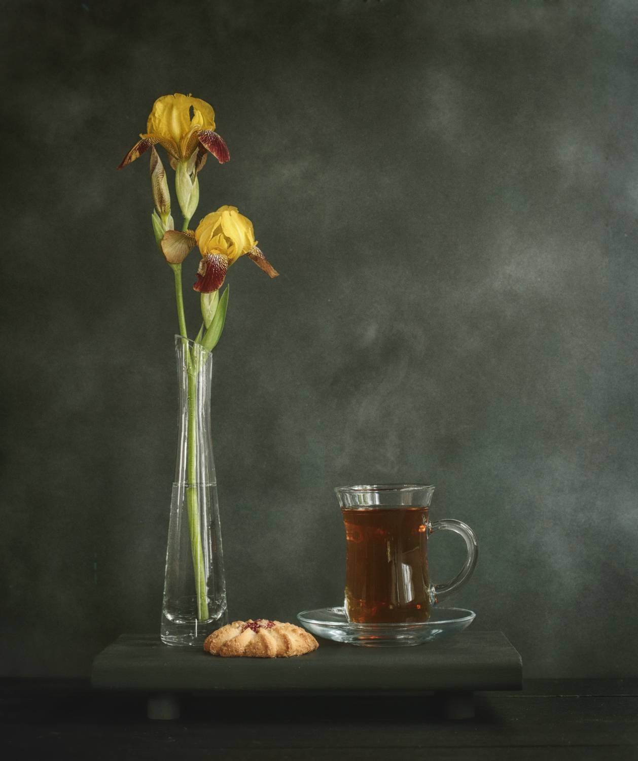 цветы, кофе, натюрморт, напиток, аромат, вкусно,flowers, ирисы, still life, drink, aroma, delicious, bouquet , flowers, Стасов Виталий