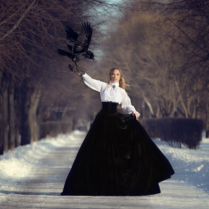 девушка, женский портрет, фотографспб, фотосессияподводой, фотографсанктпетербург, портрет, женщина, ворон, зима,  фотограф Яна Орлова,  фото превью
