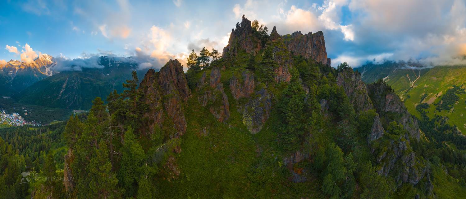 северный кавказ, горы, гора, вершина, путешествие, туризм, хребет, кабардино-балкария, лето, скалы, скалистое, закат, облака, замок, терскол,, Лашков Фёдор