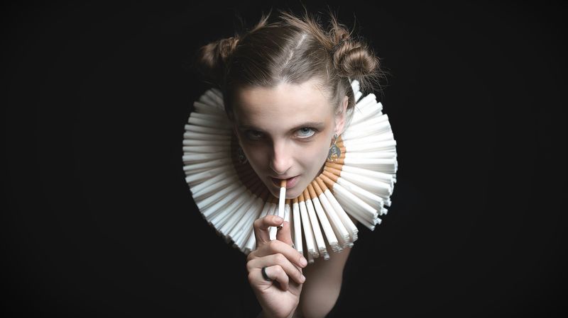 курильщица фото превью