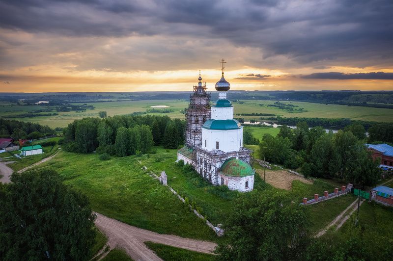 пермский край, пейзаж, закат, красота природы, поле, лето, облака, природа, дикая природа, сылва, лес, каширино,храм преображения господня Храм Преображения Господня фото превью